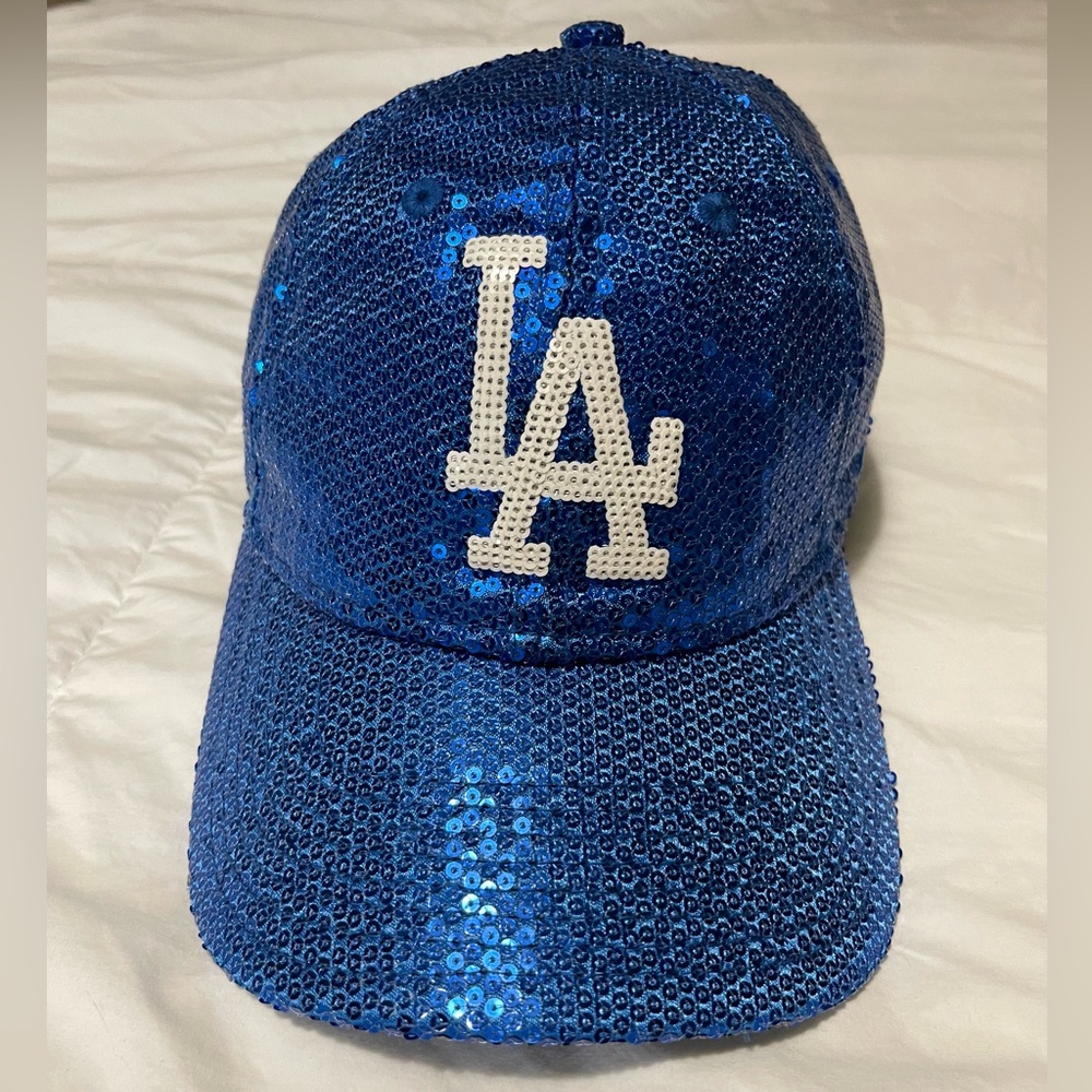 Rare Victoria's Secret Pink New Era blue sequence LA
Dodgers baseball cap